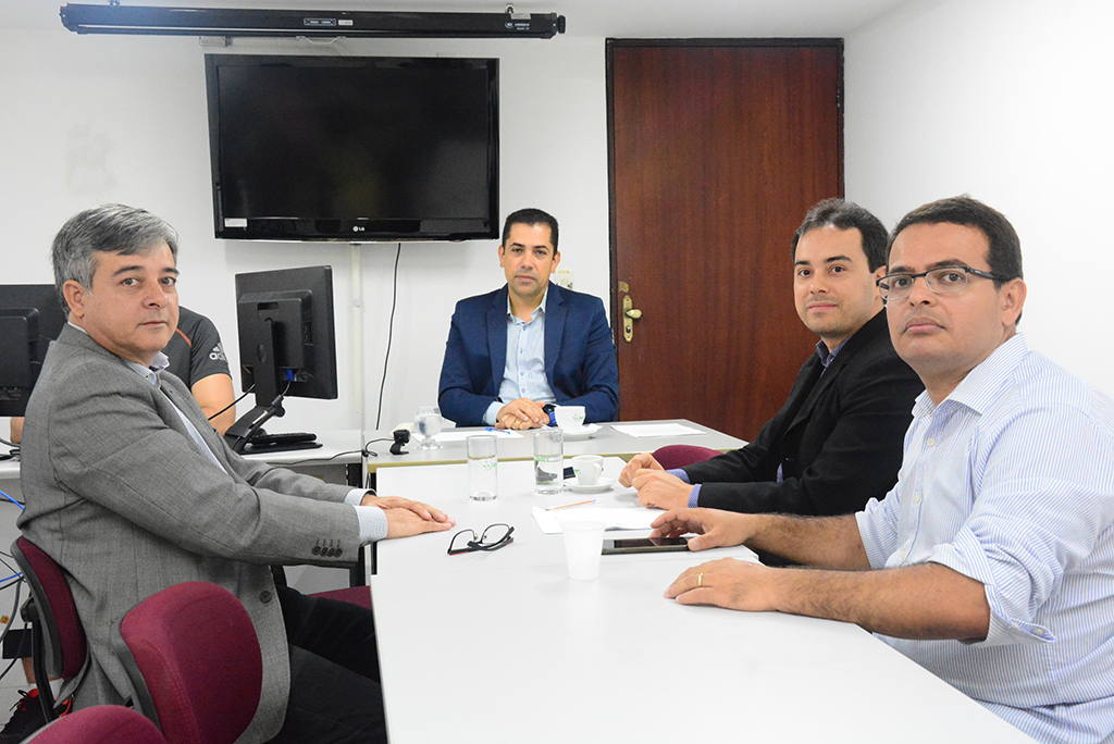 MPT realiza mediação para definir negociação coletiva de enfermeiros em Alagoas