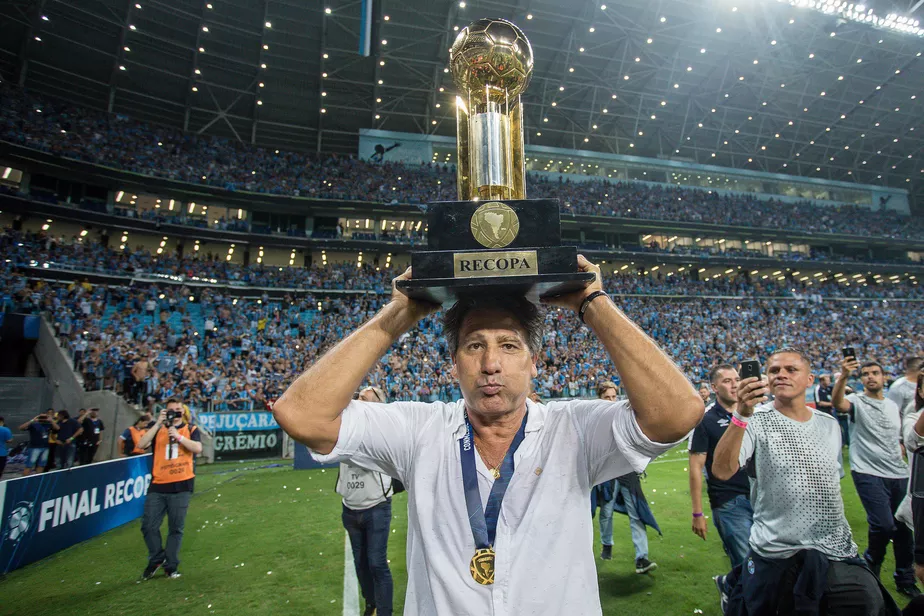 Renato Gaúcho acerta retorno ao comando técnico do Grêmio