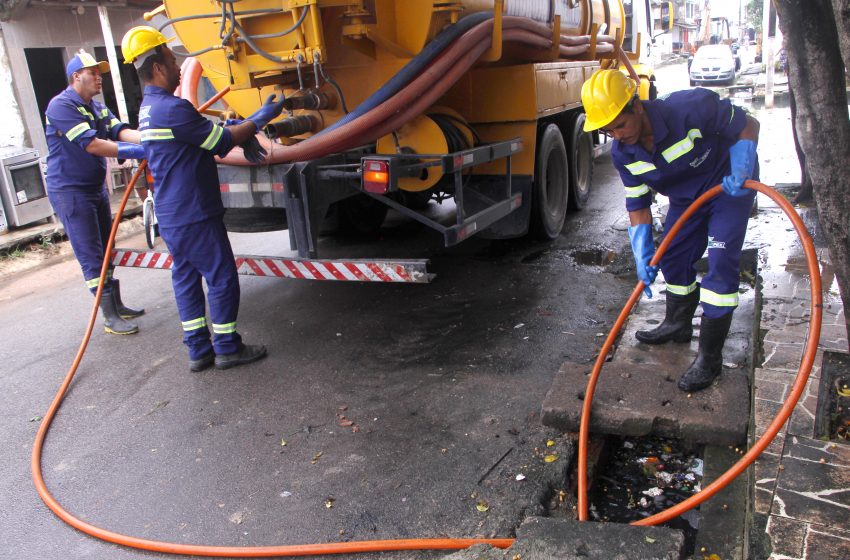 Seminfra inicia operação de limpeza e desobstrução de galerias na Levada