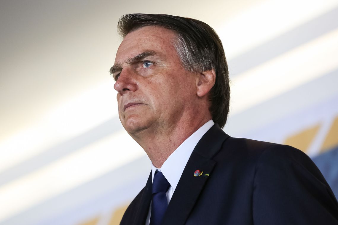 Bolsonaro determina que se tomem medidas de apoio a bairro de Maceió