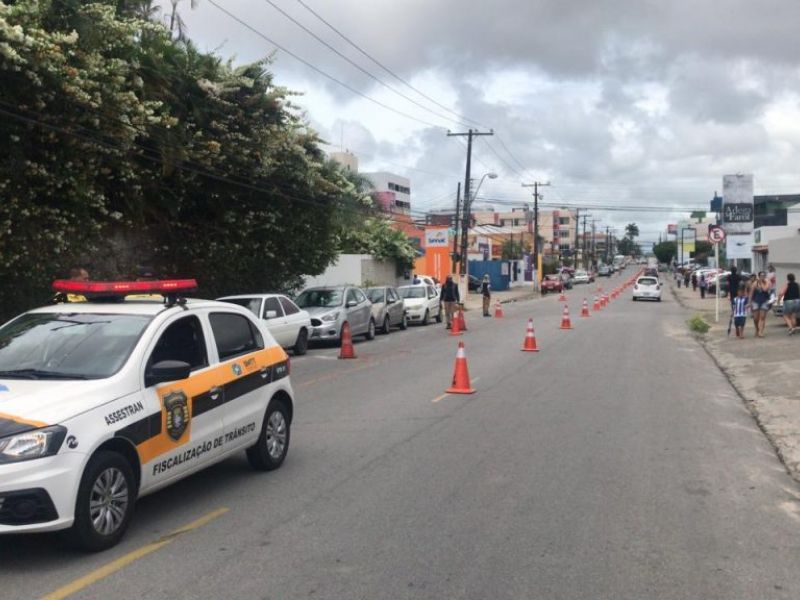 Via no pinheiro é interditada pela SMTT para estudo geológico