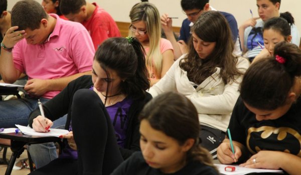 Aumenta pela primeira vez desde 2011 nota máxima na redação do Enem