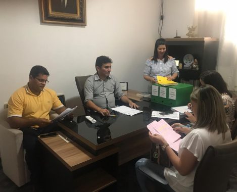 Prefeito Zé Adelson reúne secretariado para planejamento anual de Olho D’Água Grande