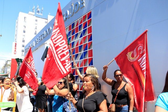 Profissionais da saúde querem saída de diretora do HGE