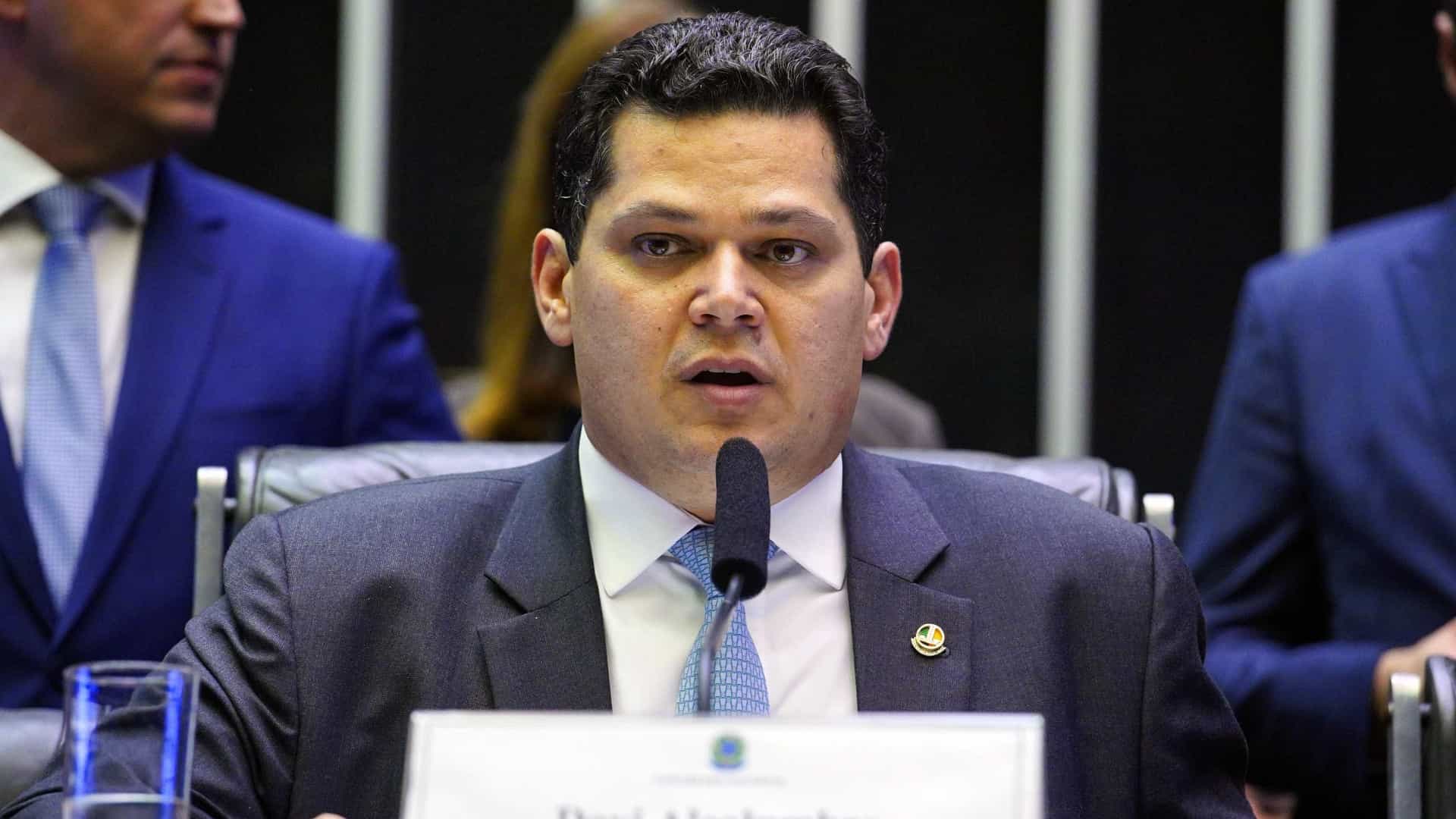 Alcolumbre pede investigação de fraude da eleição da Mesa