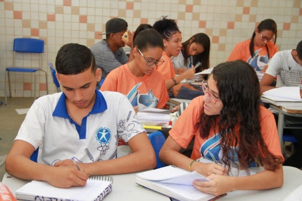 Confirmação de matrículas da Educação de Jovens e Adultos termina nesta sexta-feira (8)