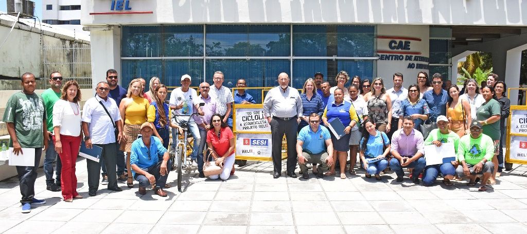 Sesi e Relix entregam novas bicicletas adaptadas para catadores