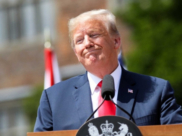 Trump declara emergência nacional para construir muro na fronteira