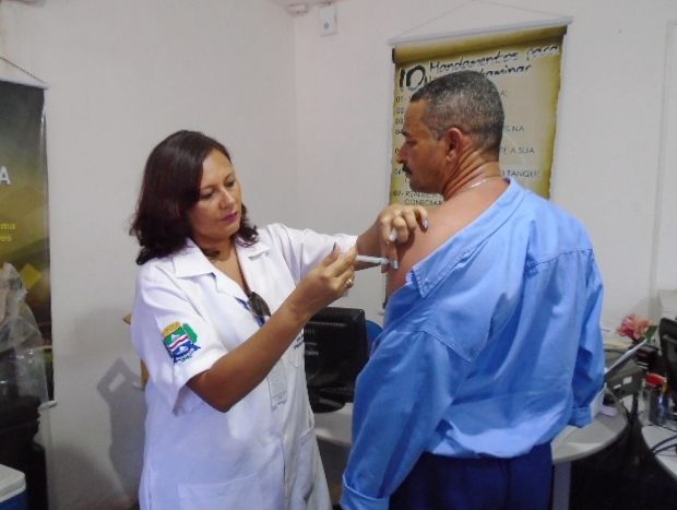 Secretaria destaca importância da vacinação para saúde do trabalhador