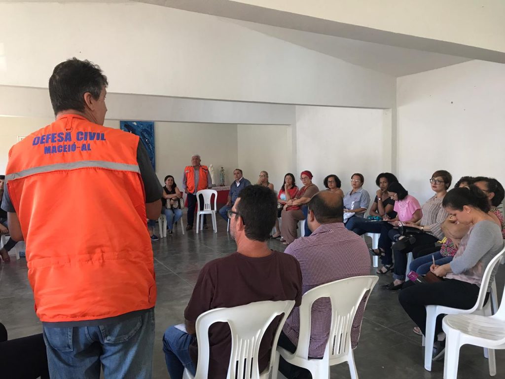 Profissionais de unidades saúde do Pinheiro recebem orientações