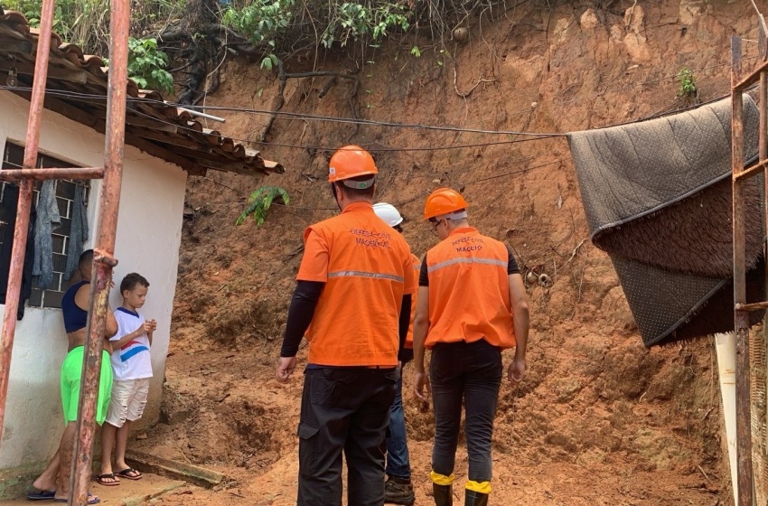 Chuva expõe fragilidades urbanas e mobiliza operação emergencial em Maceió