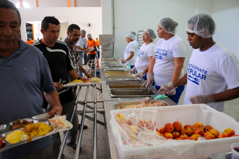 Restaurante Popular de Maceió fecha durante o Carnaval