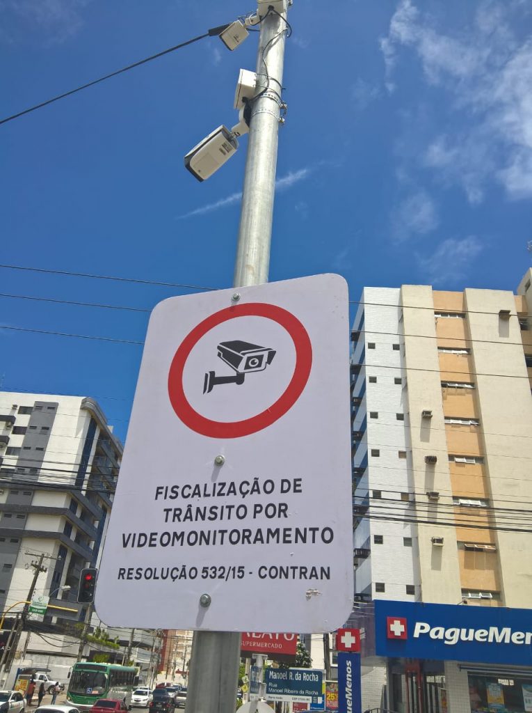 SMTT segue com instalações de novas câmeras