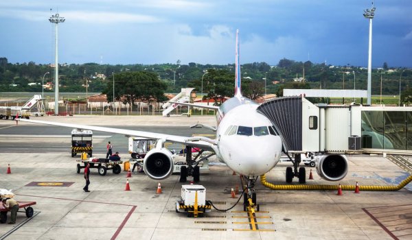 Governo economizará R$ 15 milhões com compra direta de passagens aéreas