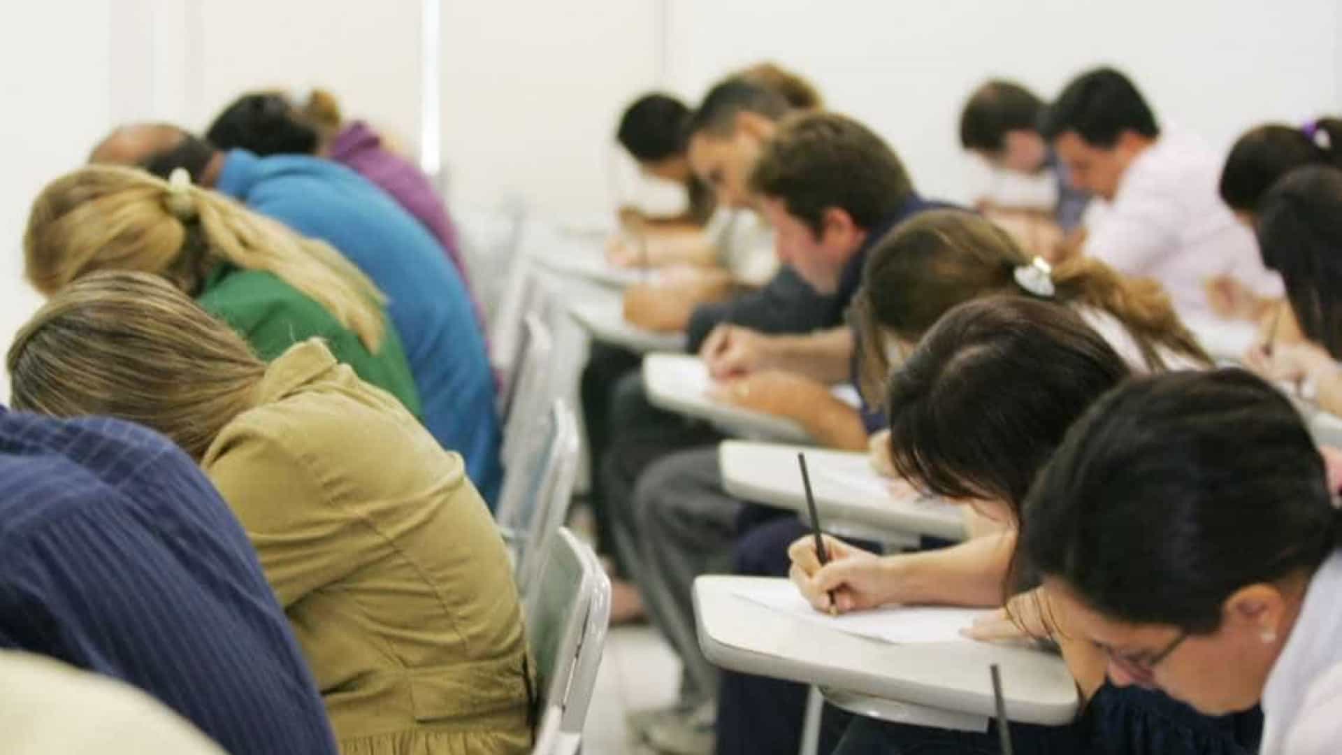 Concursos oferecem mais de 1,1 mil vagas em todo o país