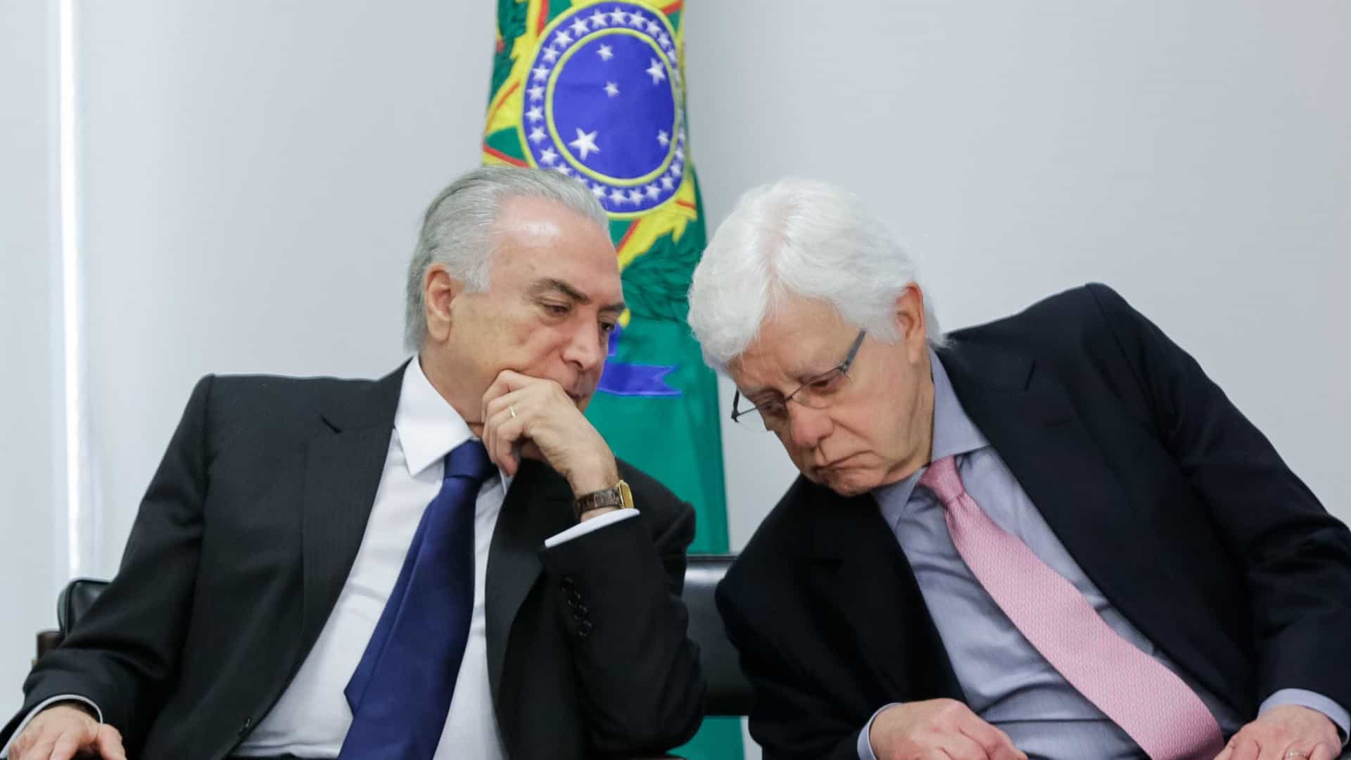 Lava Jato exibe conversa entre Temer e Moreira horas antes da prisão