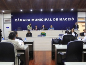 Servidores municipais de Maceió anunciam paralisação para esta terça-feira