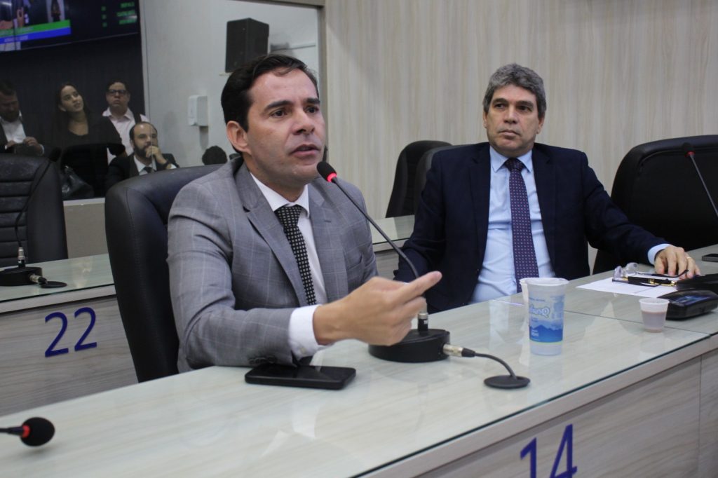 Kelmann apresenta indicações para limpeza e trânsito em bairros de Maceió