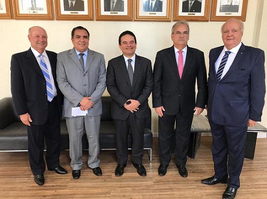 Presidente do TCE/SE recebe título de Cidadão Honorário de Alagoas