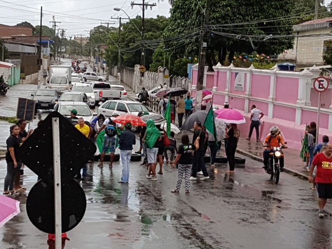 AL amanhece com manifestações e bloqueios em dia de greve geral