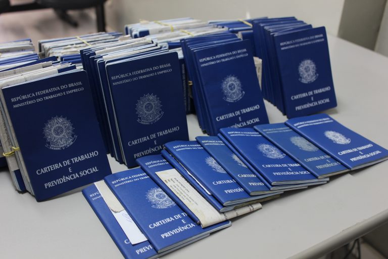 Sine suspende temporariamente emissão de Carteira de Trabalho