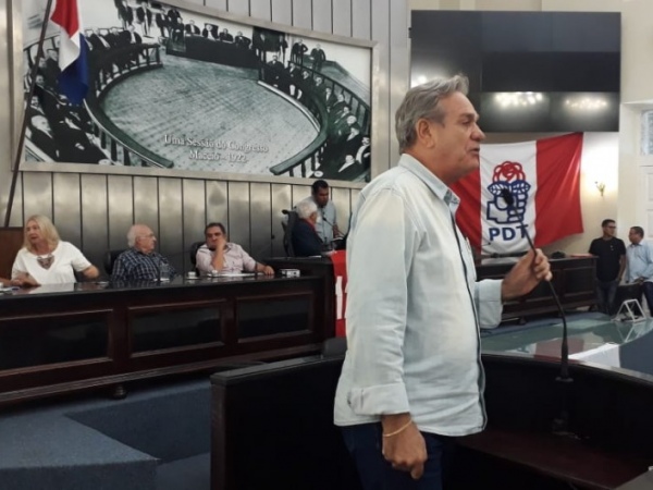 Ronaldo Lessa é aclamado presidente do PDT de Alagoas