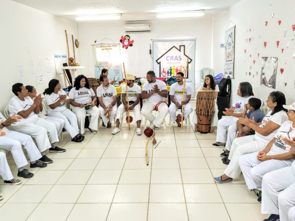 Idosas do Cras Pitanguinha terão batizado de capoeira