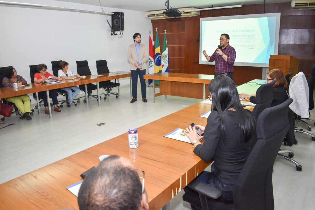 Oficina de capacitação sobre nova lei é promovida pelo Compad