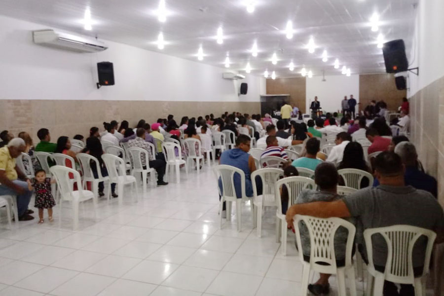 62 casais oficializam a união em casamento coletivo no Trapiche