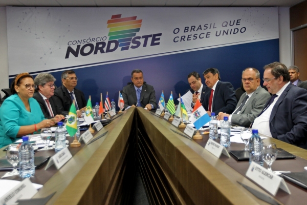 Consórcio Nordeste cria central única de compras para reduzir custos