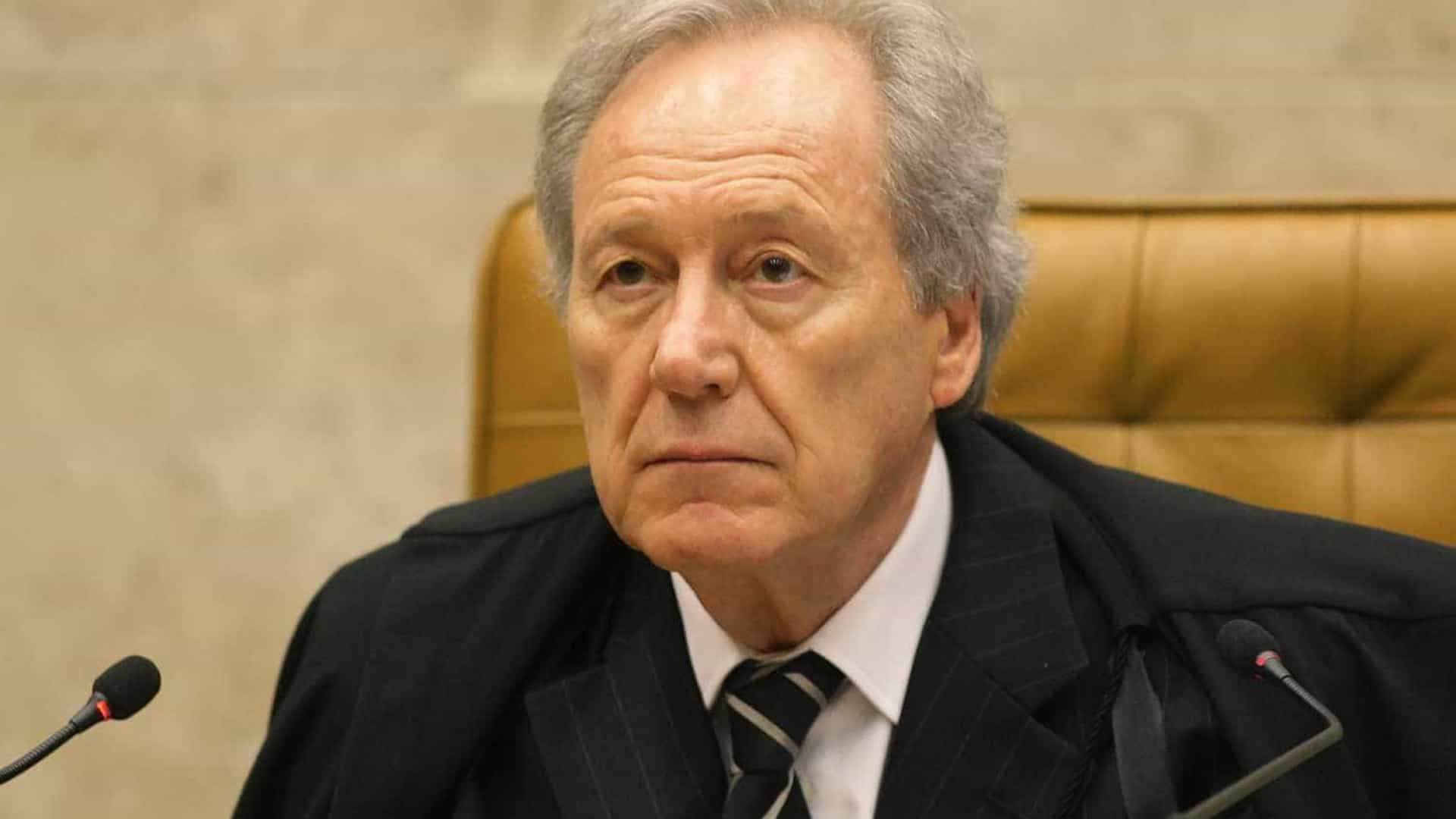 Lewandowski rejeita ação contra indicação de Eduardo para embaixada