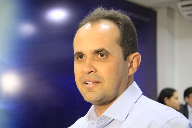 No sertão, Geraldo filho  seria reeleito com 80% dos votos