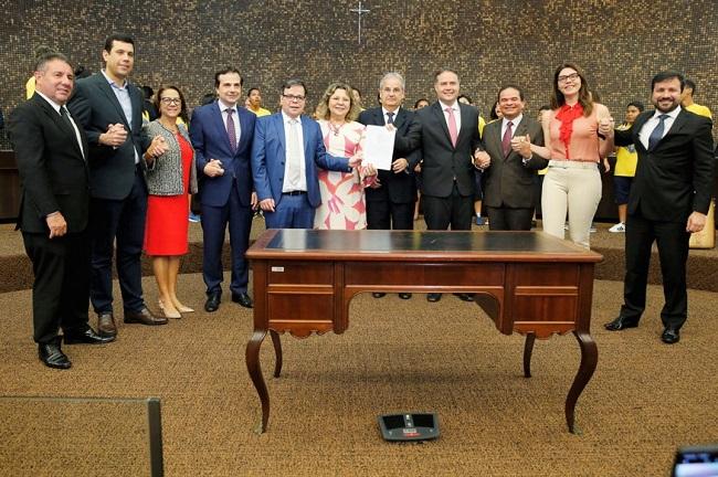 Pacto em defesa da primeira infância foi assinado no Tribunal de Justiça de Alagoas