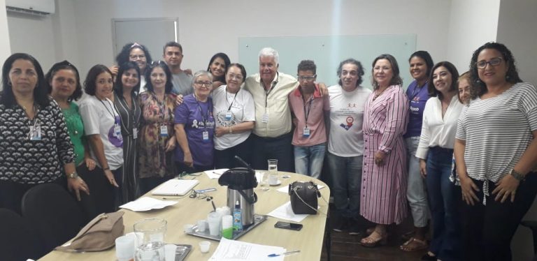 Secretário discute combate à hanseníase na rede municipal