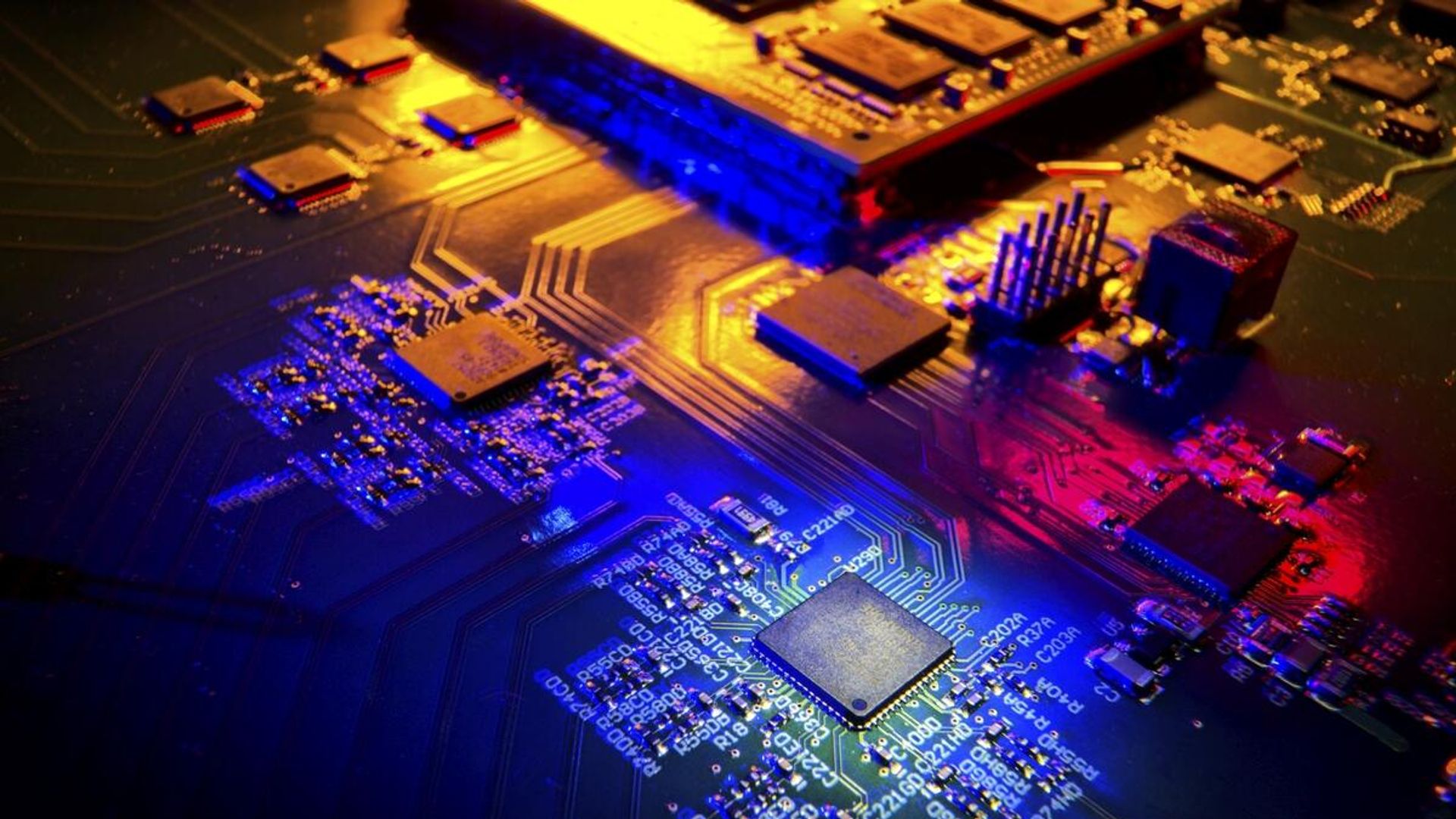Pressão dos EUA na disputa da IA esbarra em interdependência tecnológica global