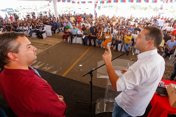 Governador anuncia construção de Hospital Regional e reforma da Unidade de Emergência