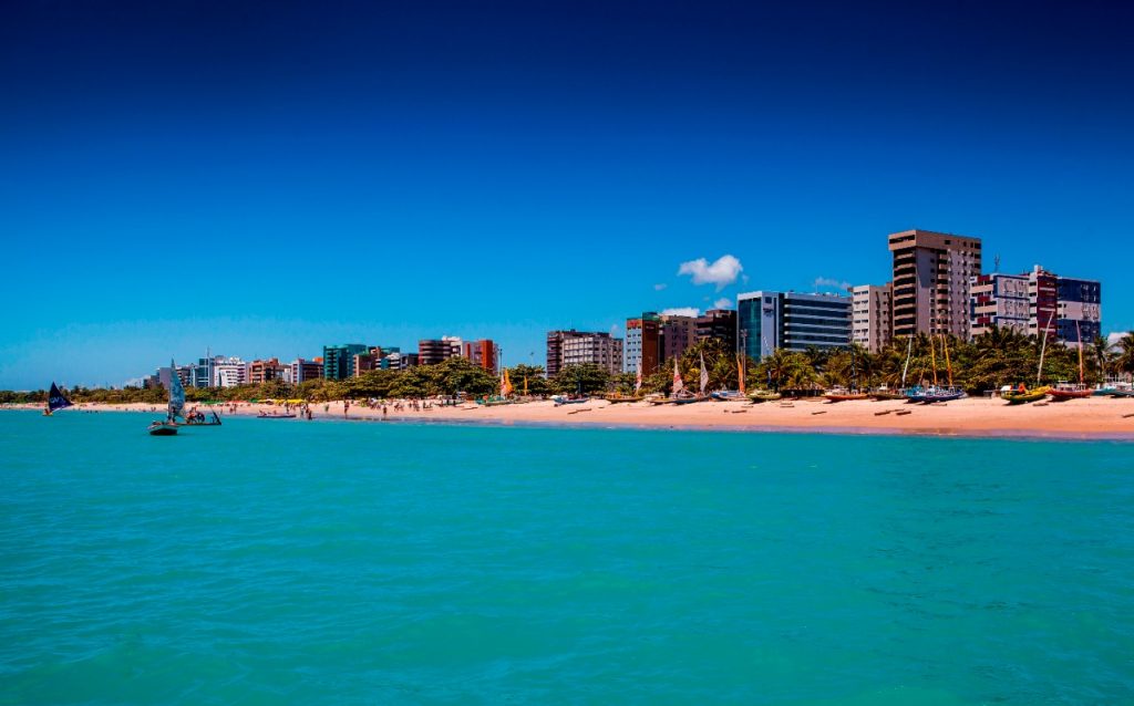 9 cidades recebem ações para fortalecer voos fretados