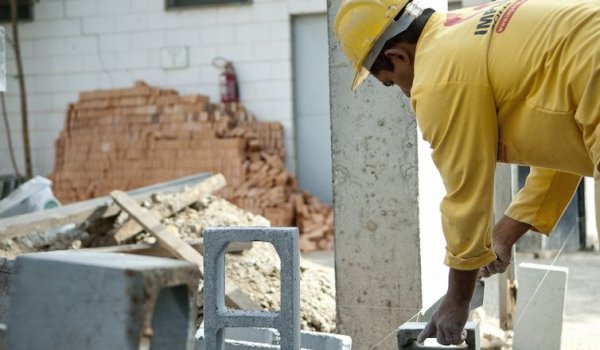 Mais de três milhões buscam emprego há mais de 2 anos, diz IBGE