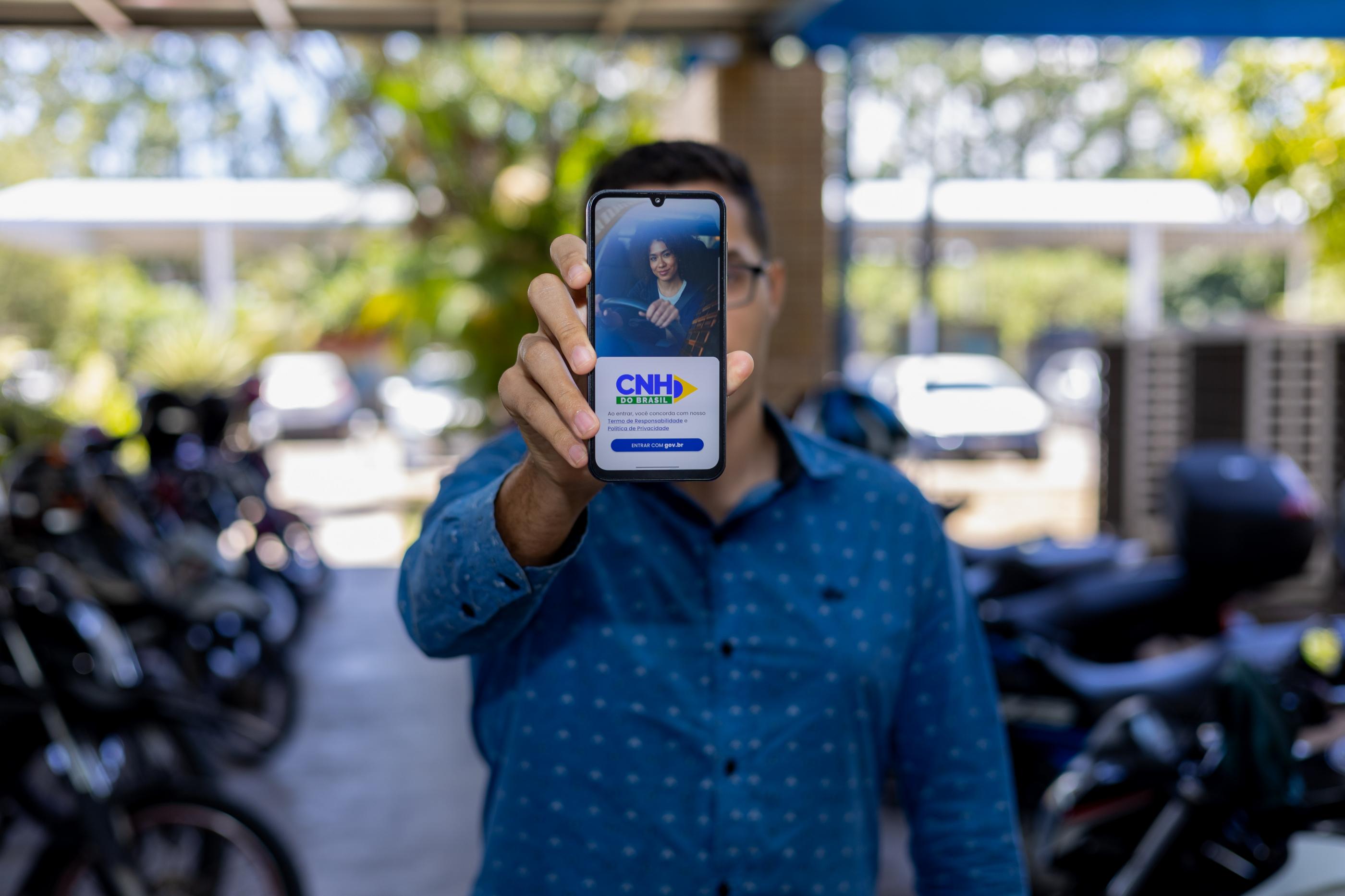 Detran Alagoas orienta passo a passo para obtenção da 1ª CNH pelo app e sit