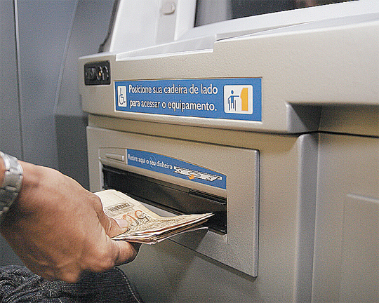 Governo libera pagamento de segunda faixa salarial nesta quarta-feira (11)