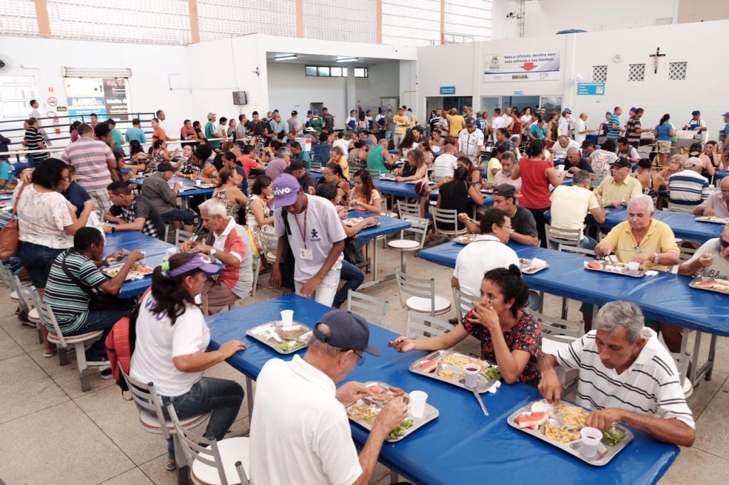 Restaurante Popular funciona normalmente na véspera de Natal