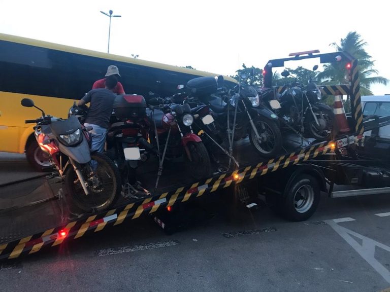 Fiscalização no fim de semana apreende veículos irregulares