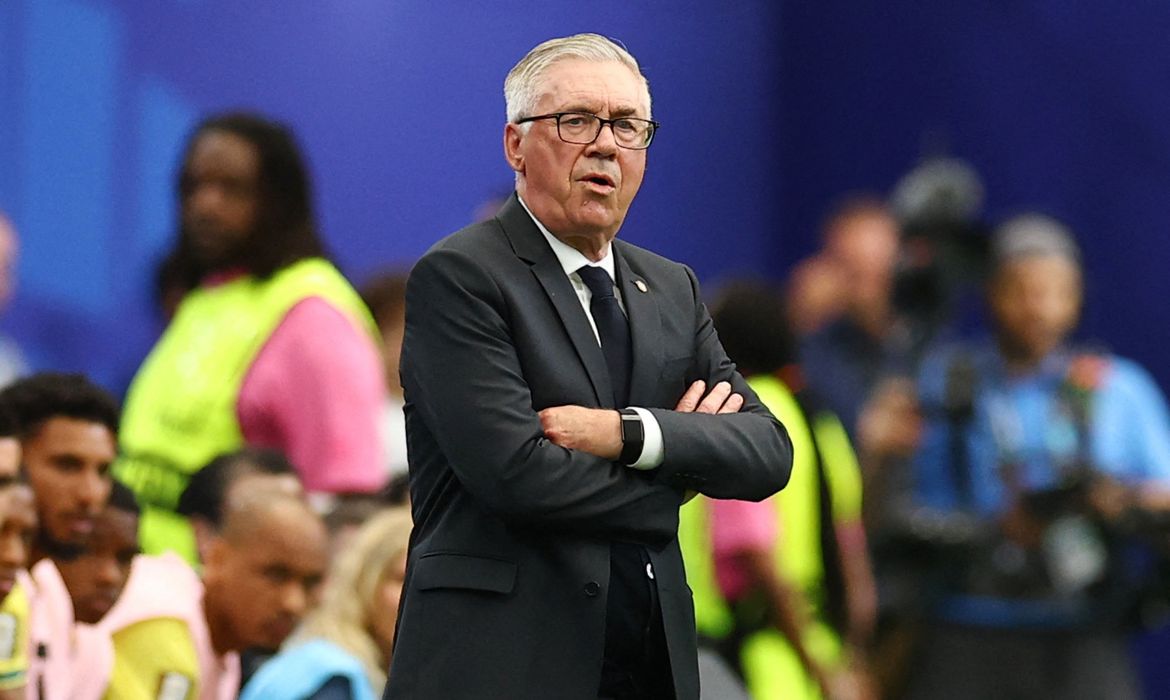 Ancelotti revela estratégia e cogita Endrick como titular nas oitavas