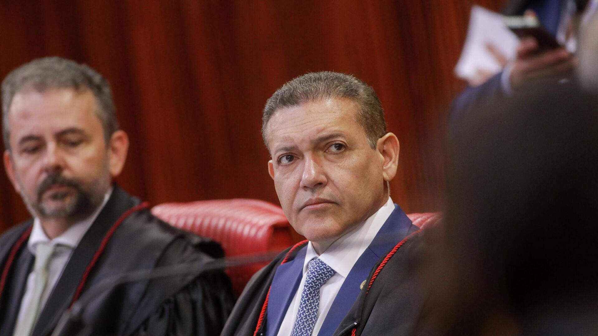 AtlasIntel nega indução de entrevistados após suspensão de pesquisa pelo TSE