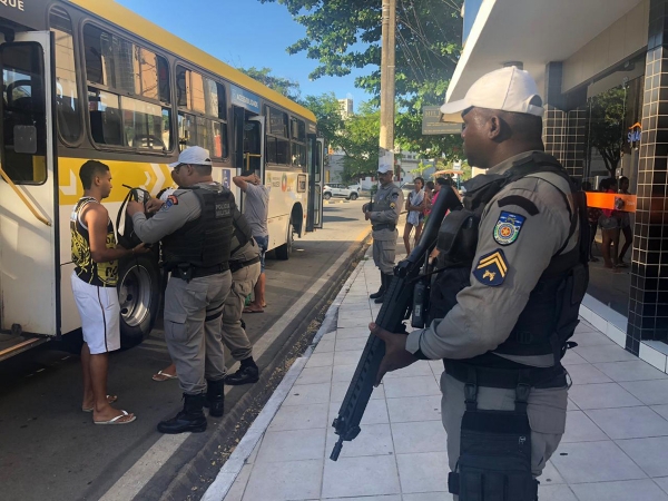 Policiamento reduz em cerca de 90% assaltos a ônibus