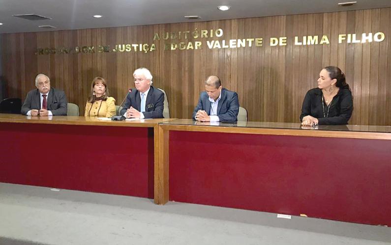 Diretora do TCE-AL palestra em evento sobre a Reforma da Previdência