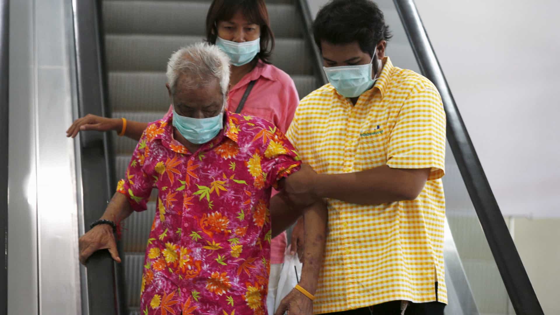 Contaminações do coronavírus ultrapassam 2 mil em todo o mundo