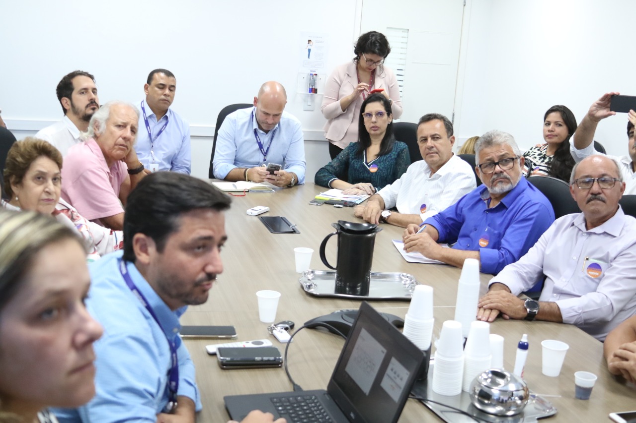 Durante encontro, prefeitos alagoanos cobram melhorias da Equatorial