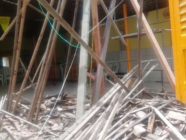 Teto de filarmônica desaba no centro histórico de Marechal Deodoro