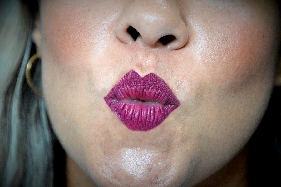 Beijo pode transmitir mais de 10 doenças, alerta pneumologista do HGE